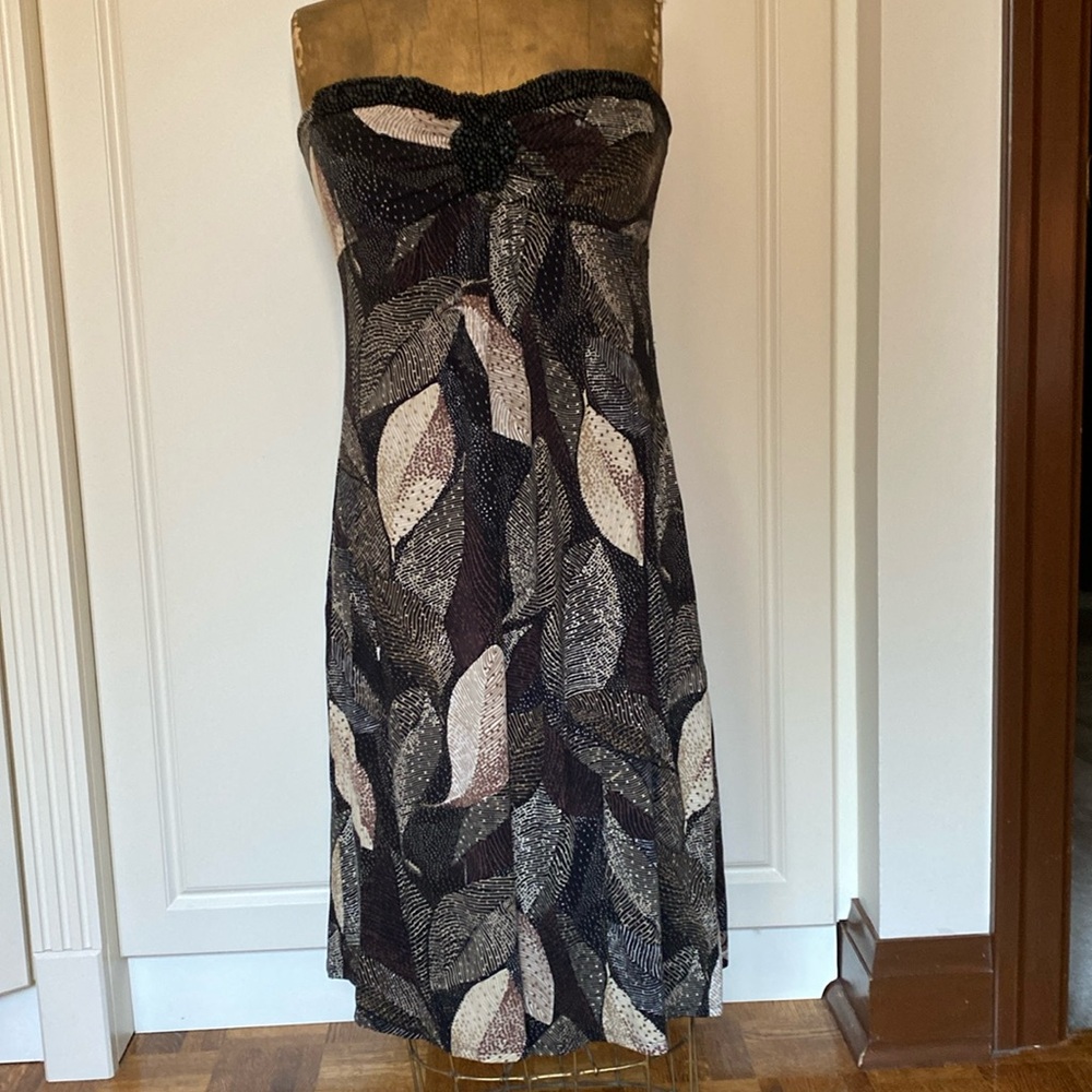 BEAUTIFUL  SANGRIA MIDI STRAPLESS DRESS SIZE 10.